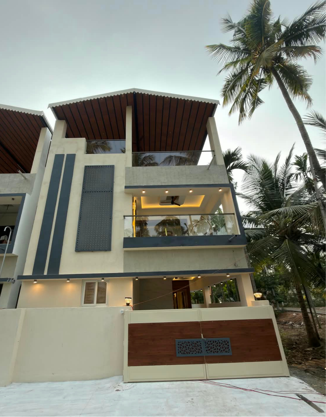 PREMIUM LUXURY 4 BHK HOUSE